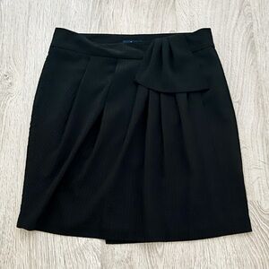 Super cute drapey Gap black skirt